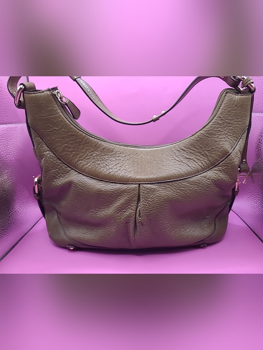 Vintage Etienne Aigner Leather Hobo Shoulder Bag in Olive Green - Picture 2 of 15